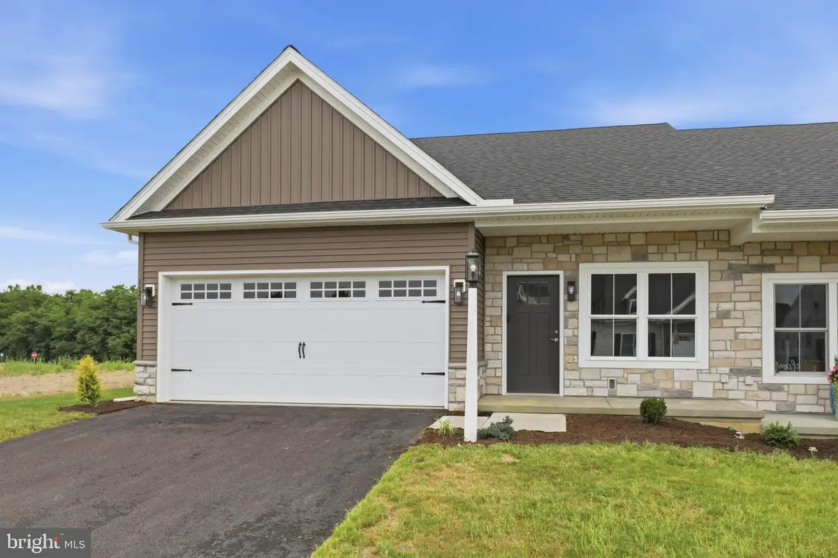 234 Pilgrim Dr, Lancaster, PA 17603 - #1