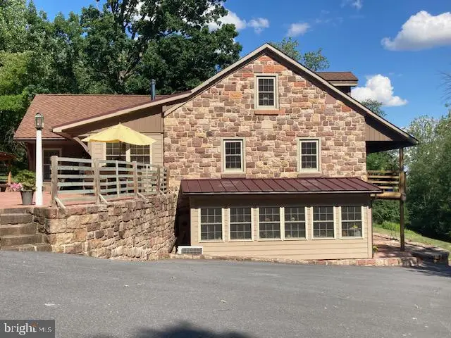 400 Sandy Hill Rd, Denver, PA 17517 - #2