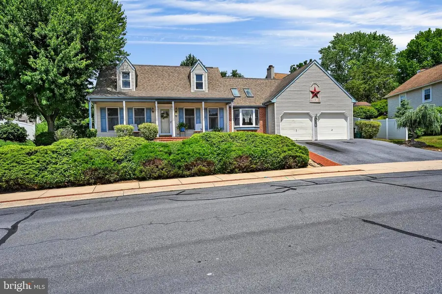 218 Mason Dr, Ephrata, PA 17522 - #2