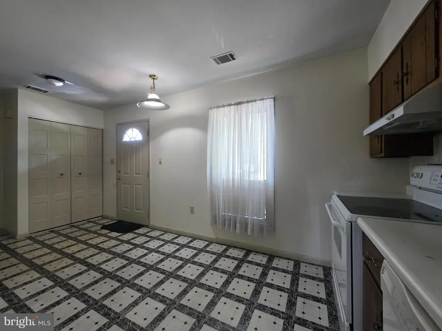 543 Cloverbrook Dr, Ephrata, PA 17522 - #2