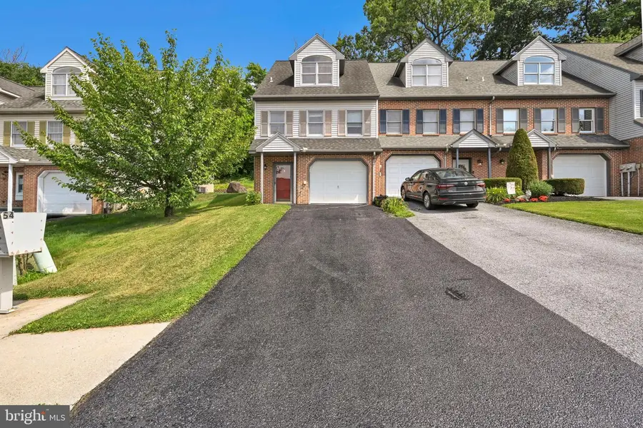 51 Ironstone Dr, Elizabethtown, PA 17022 - #2