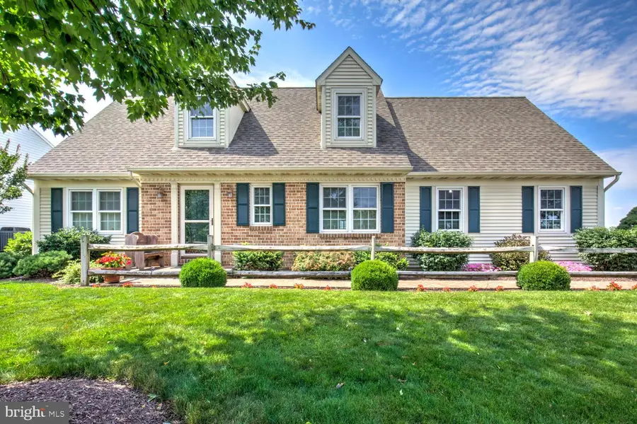 231 Cypress Ln, New Holland, PA 17557 - #2
