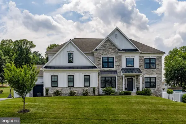 331 Cardinal Ct, EAST EARL, PA 17519
