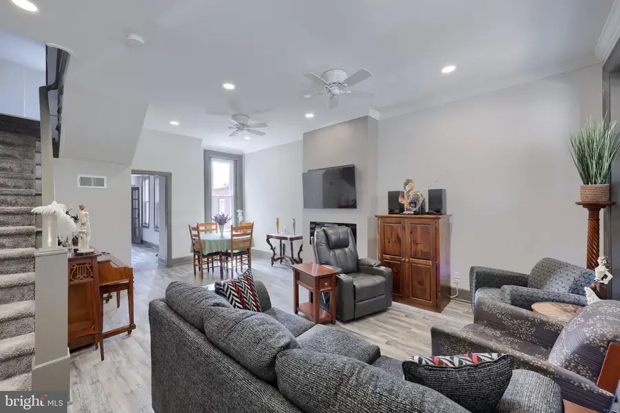 338 N 3rd St, Columbia, PA 17512 - #3