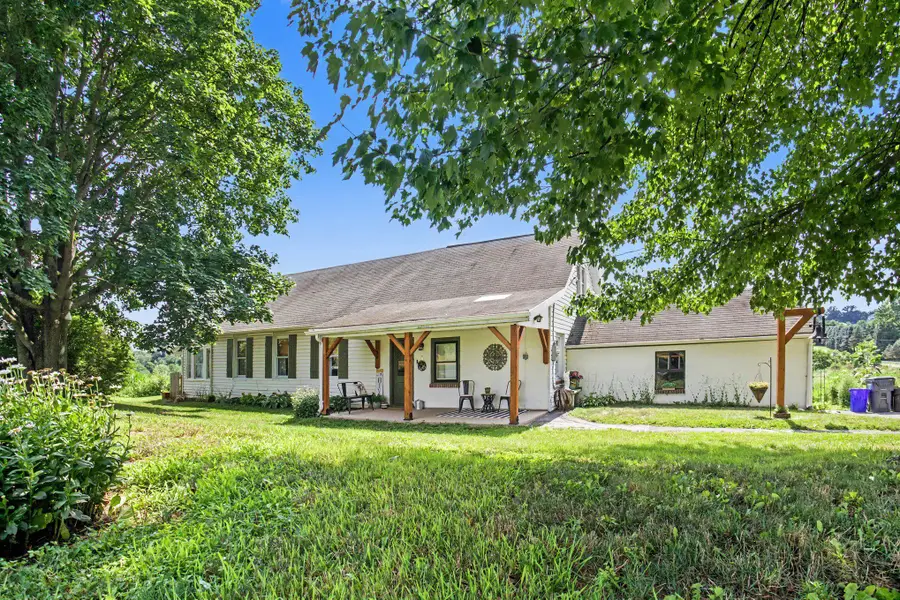 502 Creek Rd, Christiana, PA 17509 - #2