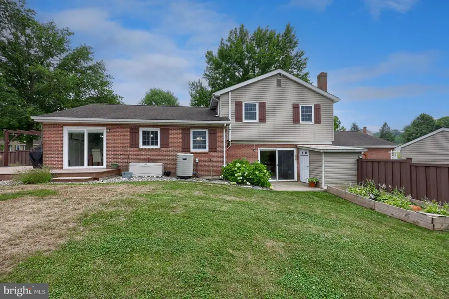 2107 Ashwood Ln, Elizabethtown, PA 17022 - #3