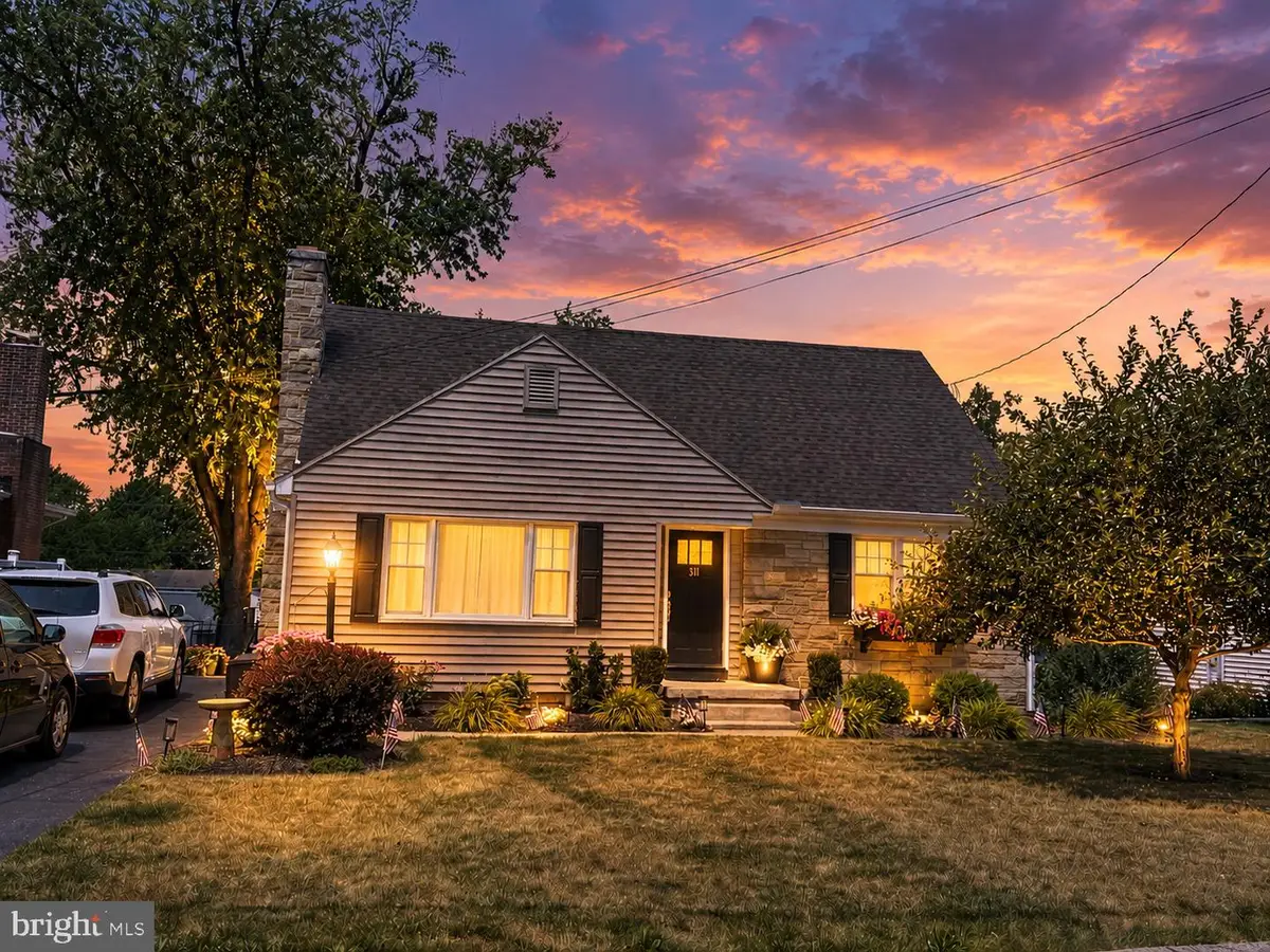 311 Lemon St, Elizabethtown, PA 17022 - #1