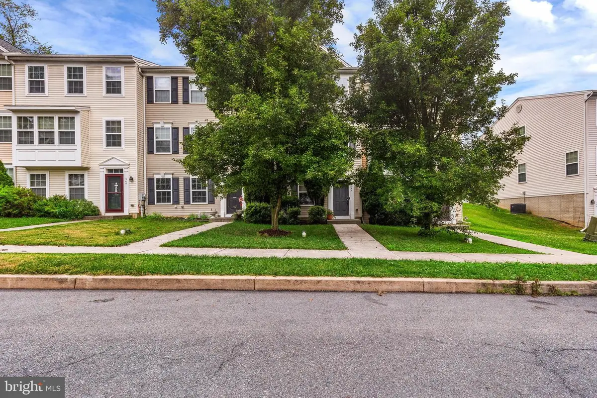 344 Dickens Dr, Lancaster, PA 17603 - #1