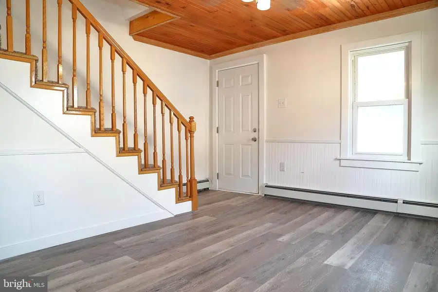 157 S Wolf St, Manheim, PA 17545 - #3