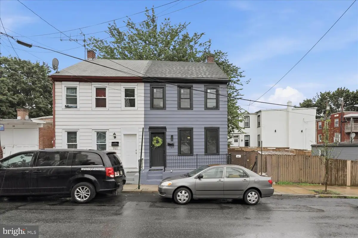 709 Saint Joseph St, Lancaster, PA 17603 - #1