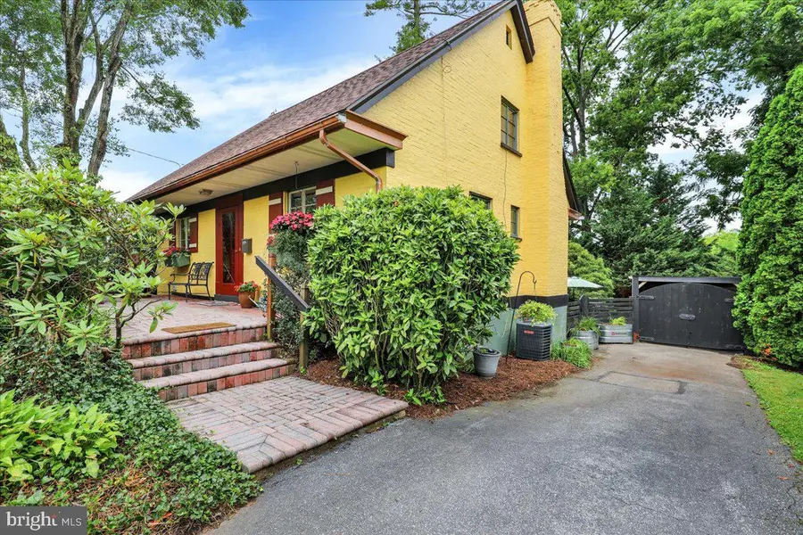 16 Jackson Dr, Lancaster, PA 17603 - #2