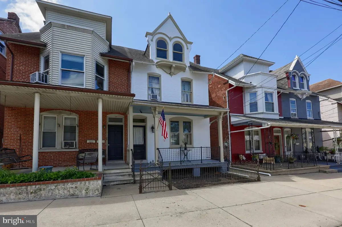 604 Union St, Columbia, PA 17512 - #1