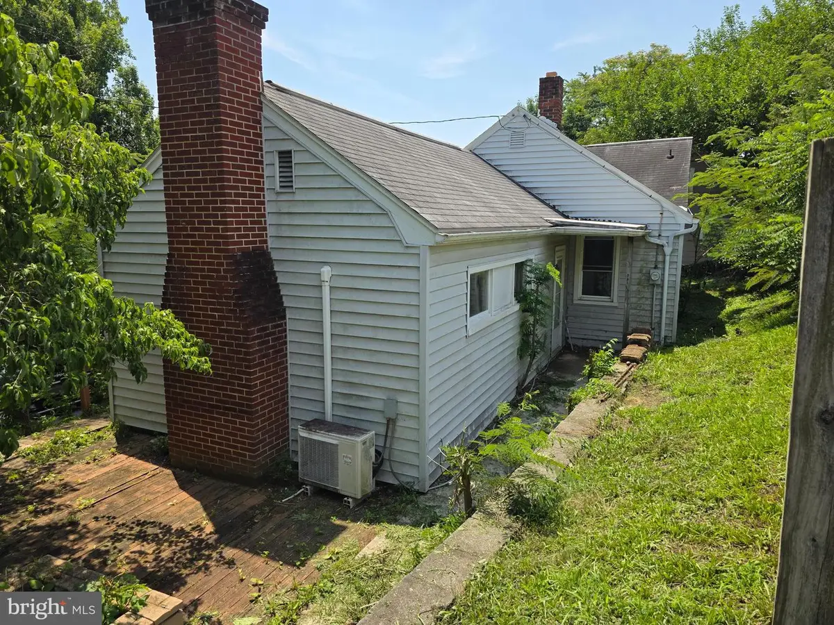 317 E Washington St, Elizabethtown, PA 17022 - #1