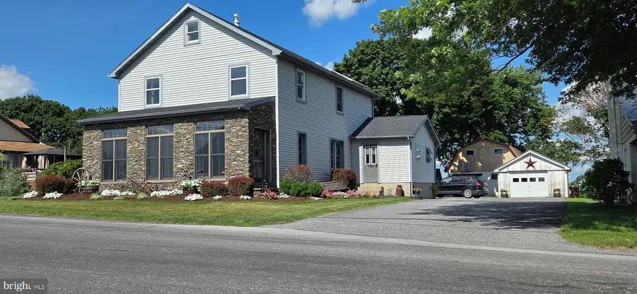 1075 Georgetown Rd, Paradise, PA 17562 - #3
