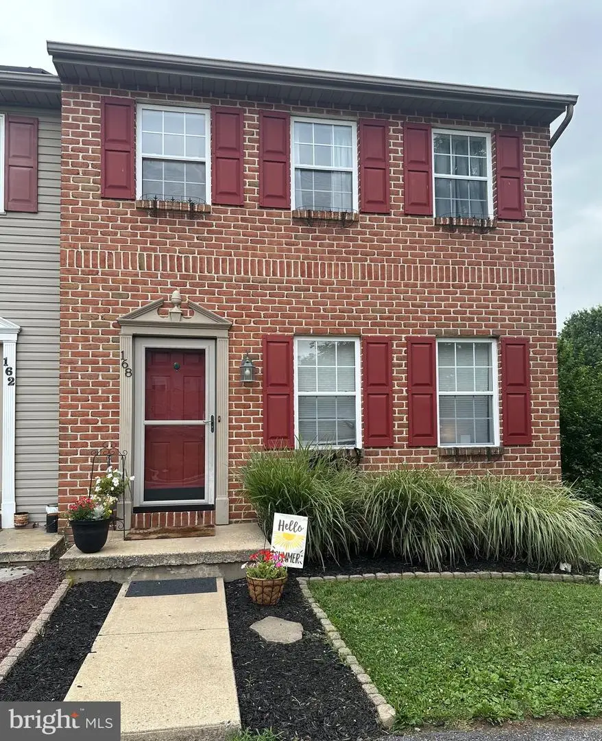 168 Foxchase Dr, Elizabethtown, PA 17022 - #1