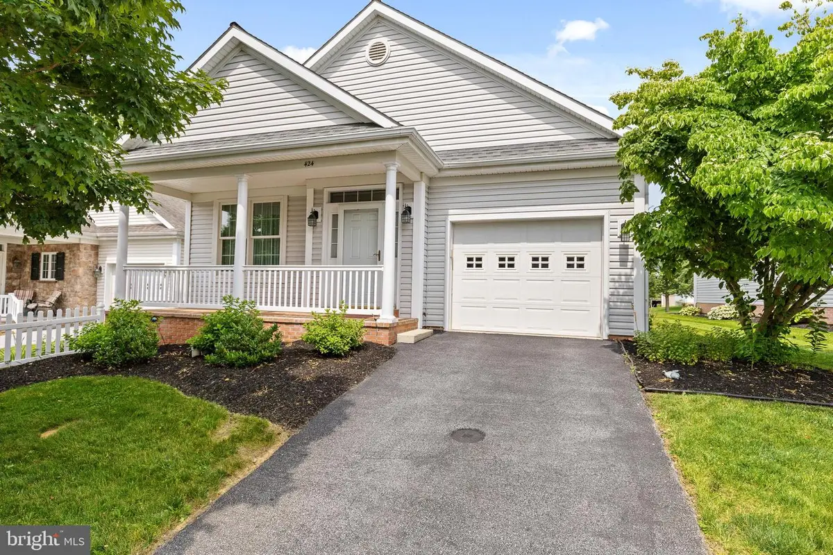 424 Haymarket Ln, Lititz, PA 17543 - #1