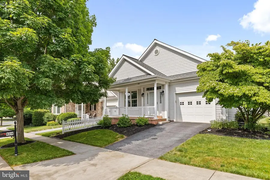 424 Haymarket Ln, Lititz, PA 17543 - #3