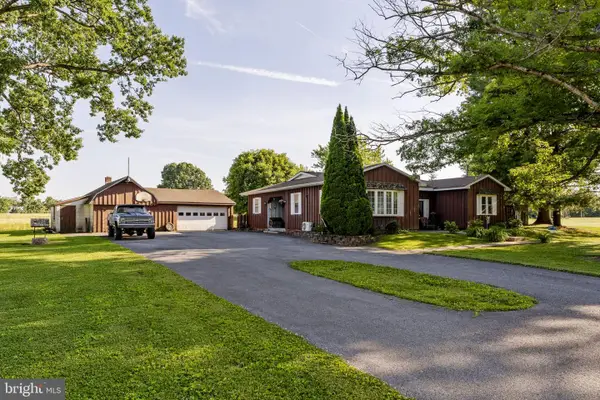 225 Hartings Park Rd, DENVER, PA 17517