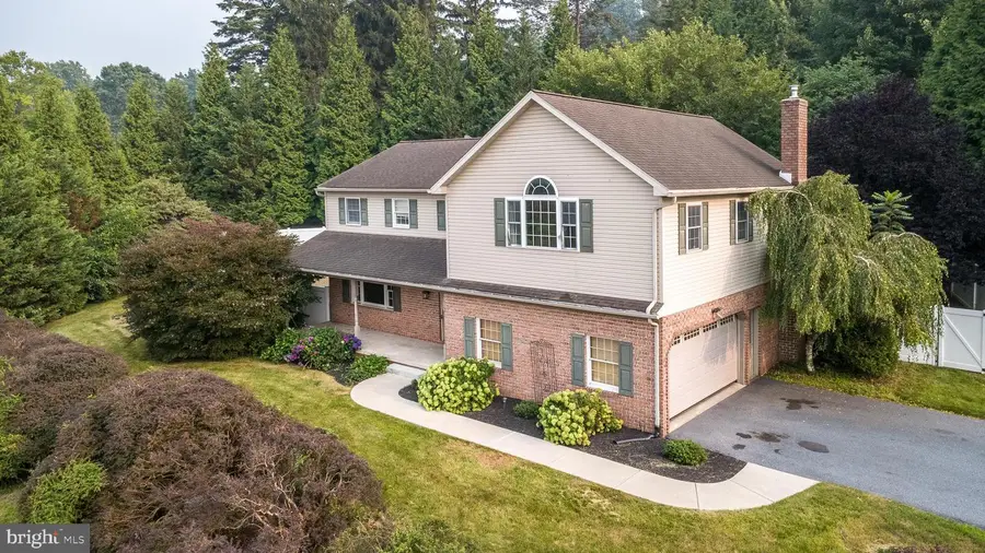 1328 Edgewood Dr, East Earl, PA 17519 - #3
