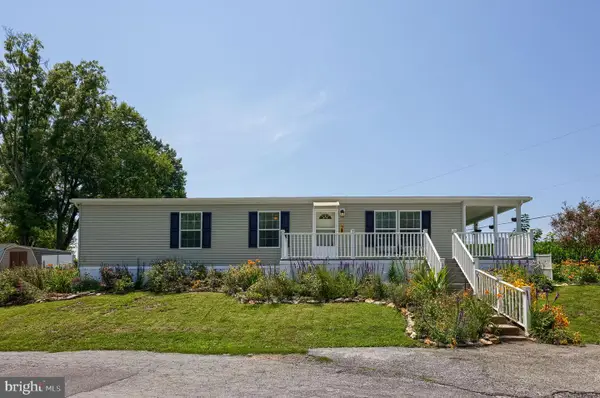 18 Dogwood Dr, CONESTOGA, PA 17516