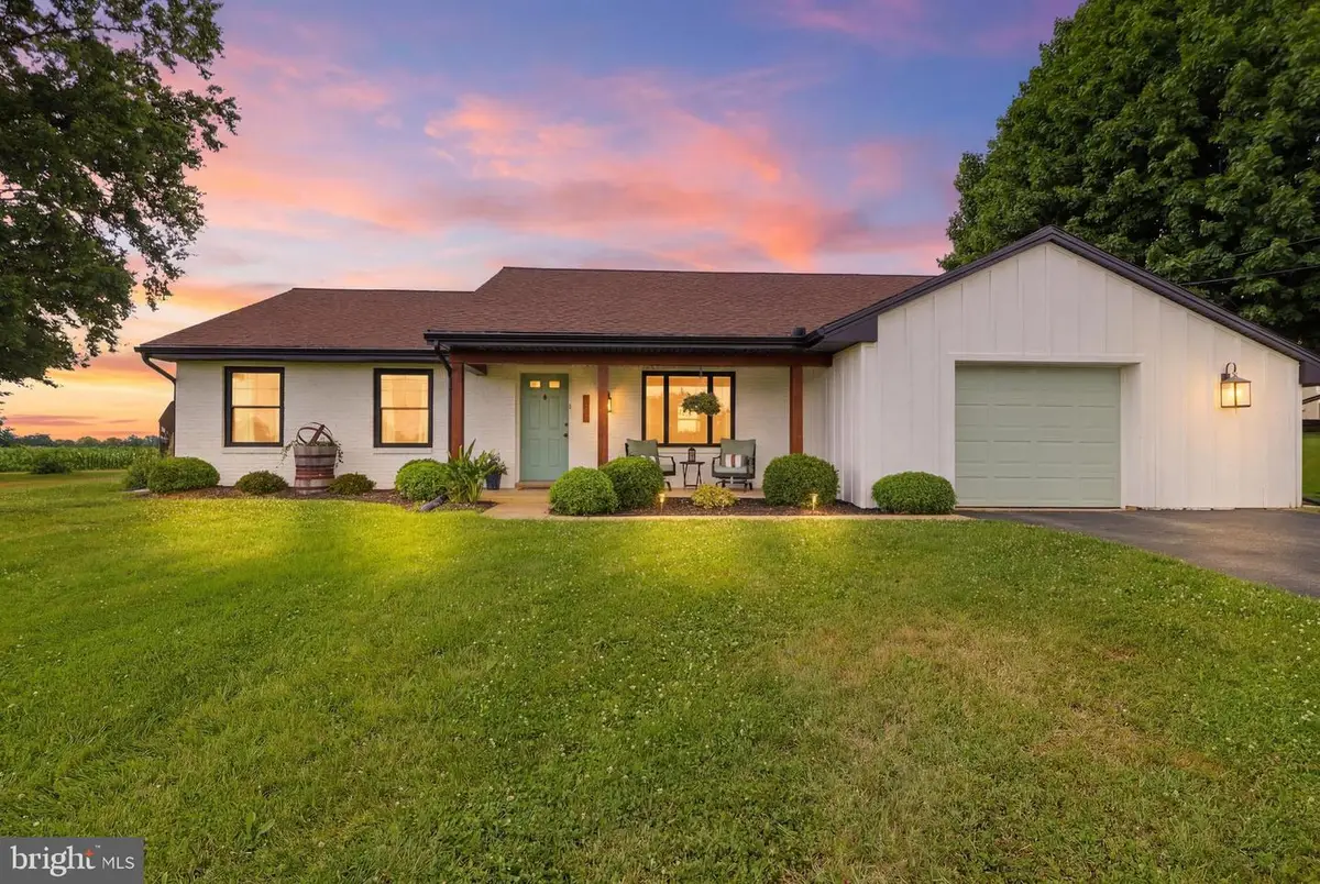 1739 Pioneer Rd, Lancaster, PA 17602 - #1