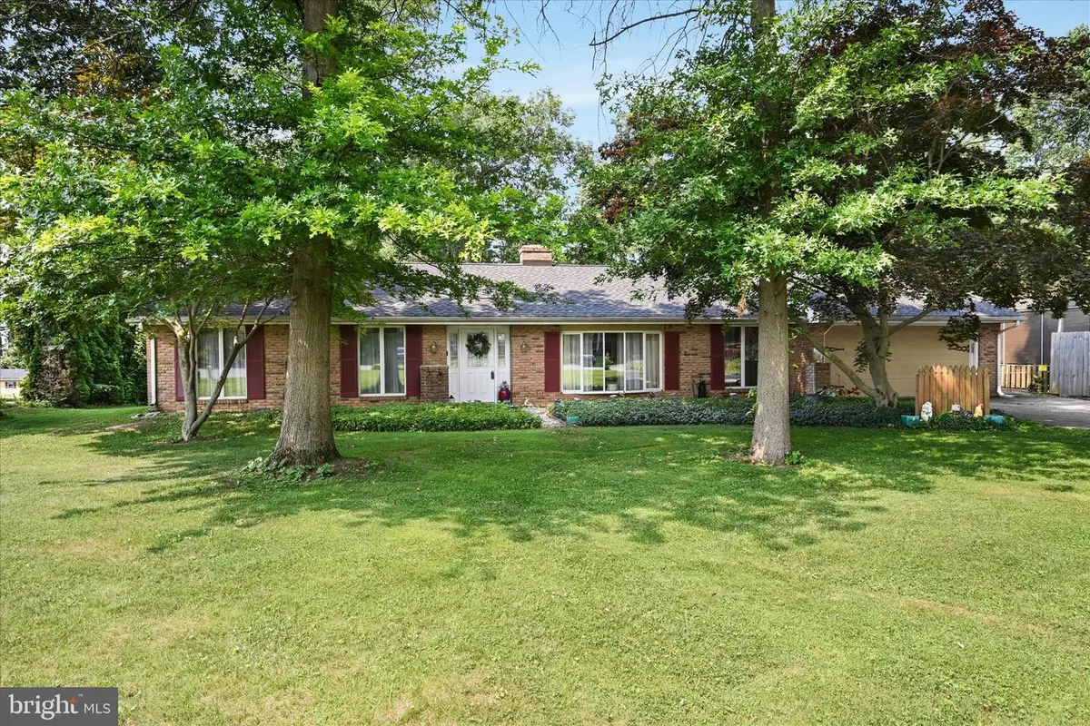 3 Oak Ln, Strasburg, PA 17579 - #1