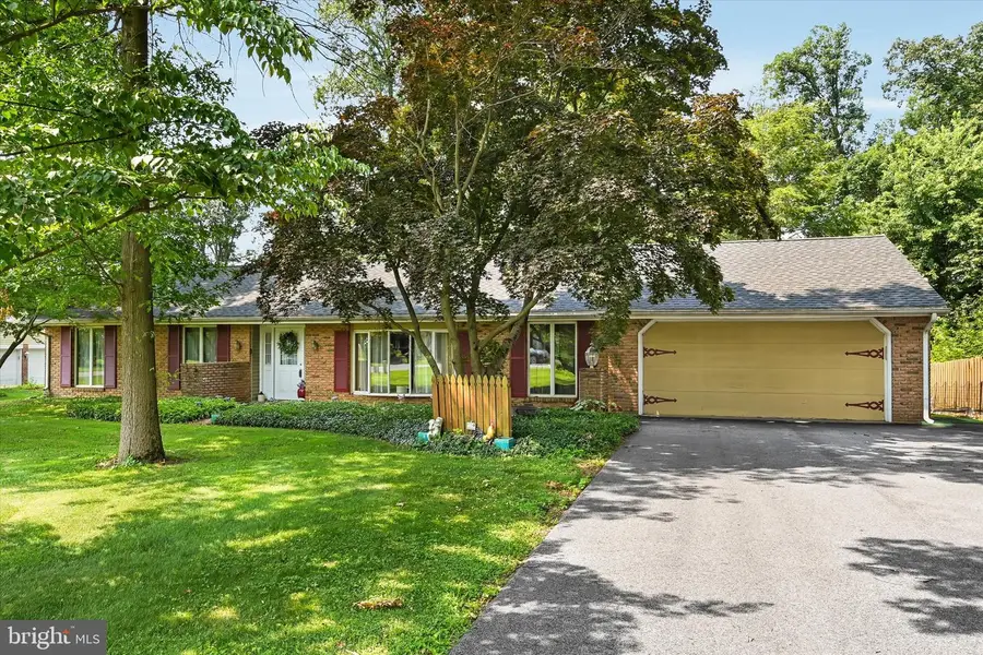 3 Oak Ln, Strasburg, PA 17579 - #3