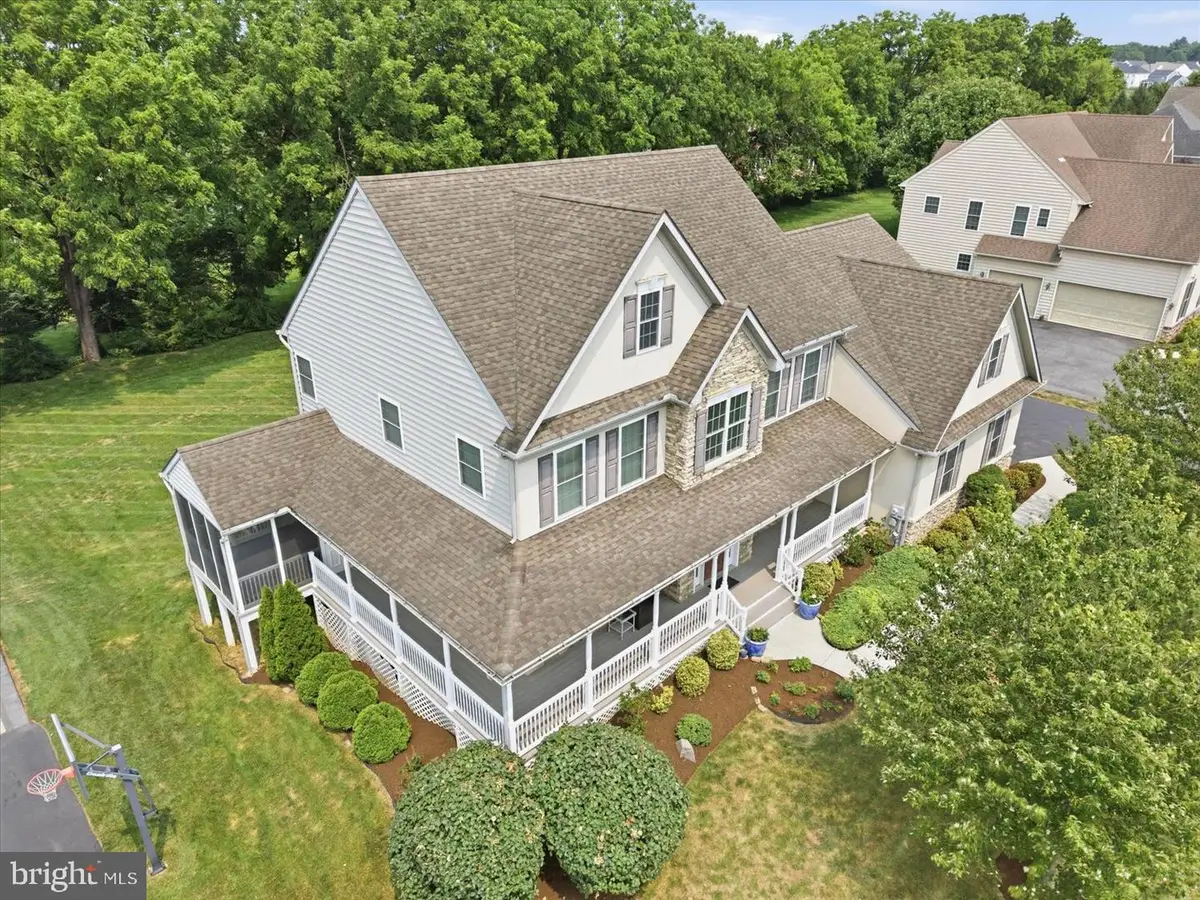 379 Ecker Dr, Lititz, PA 17543 - #1