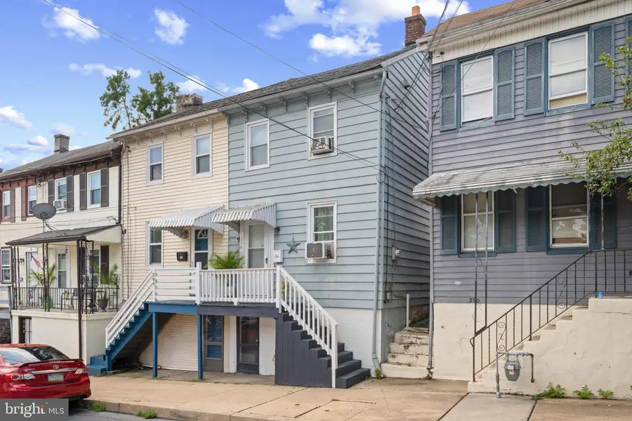 292 S 5th St, Columbia, PA 17512 - #3