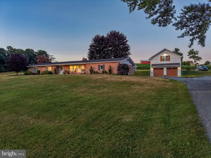 475 S Cocalico Rd, Denver, PA 17517 - #2