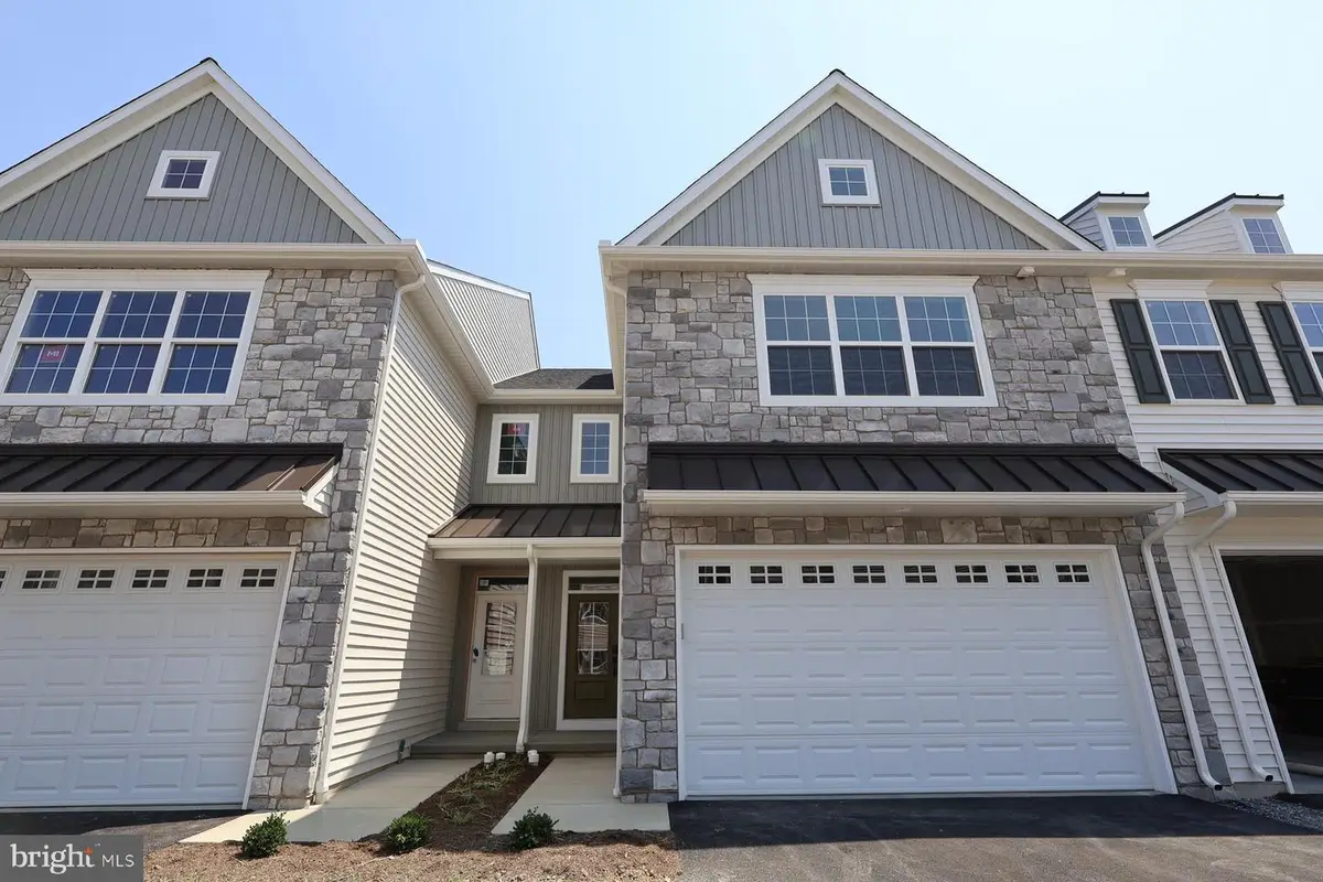 2452 Spring Water Cir, Lancaster, PA 17601 - #1