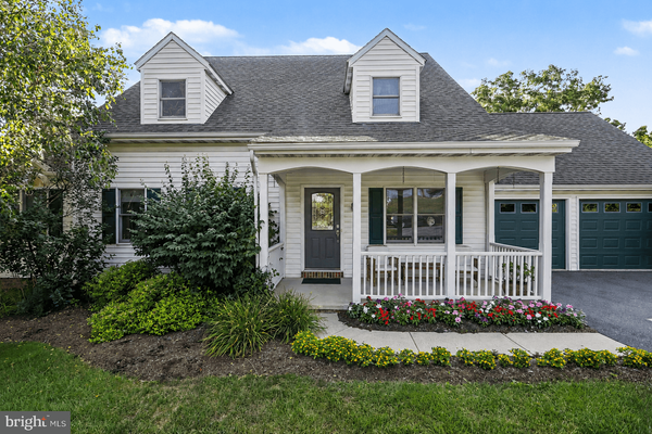 519 Colonial Crescent Dr, LITITZ, PA 17543