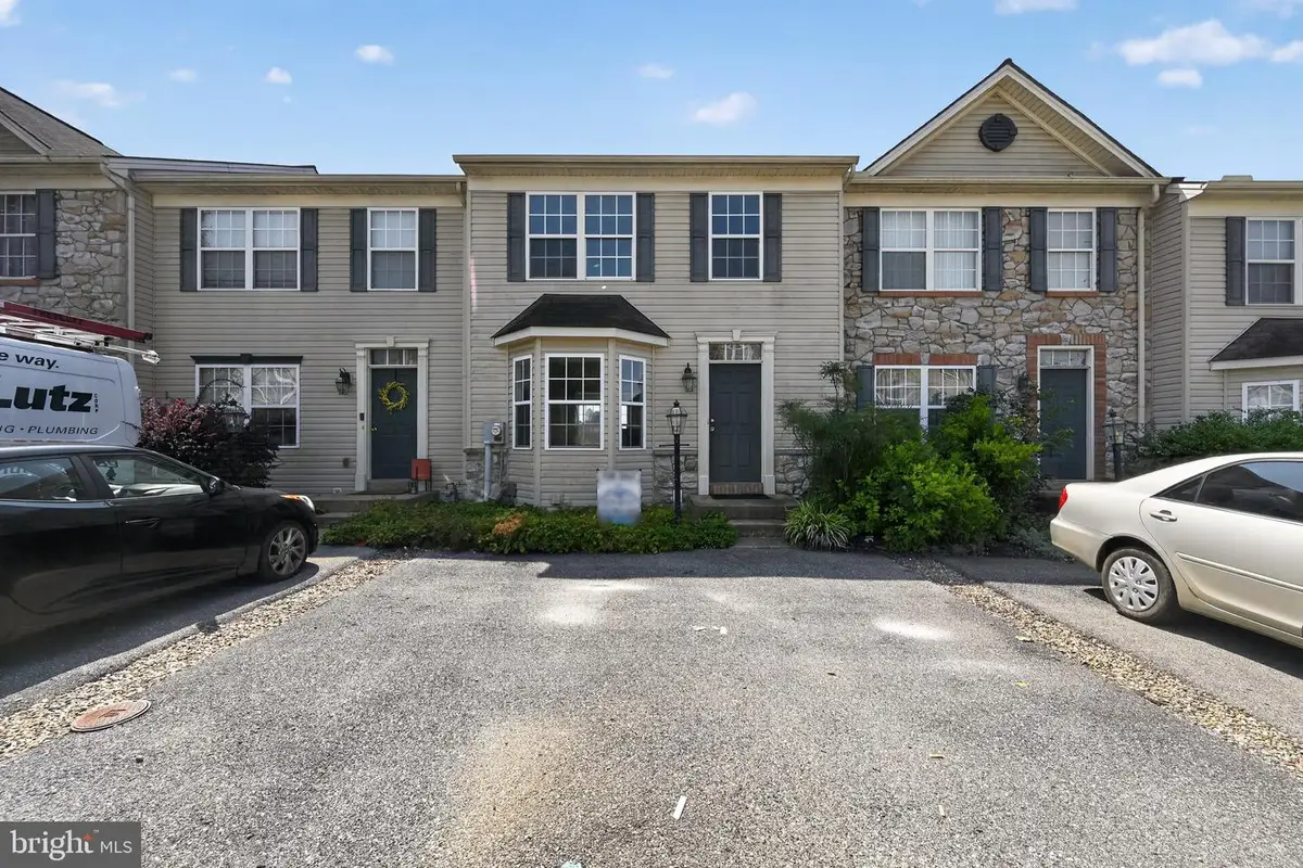 145 Knollwood Rd, Millersville, PA 17551 - #1