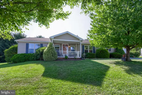 110 Homestead Dr, STEVENS, PA 17578