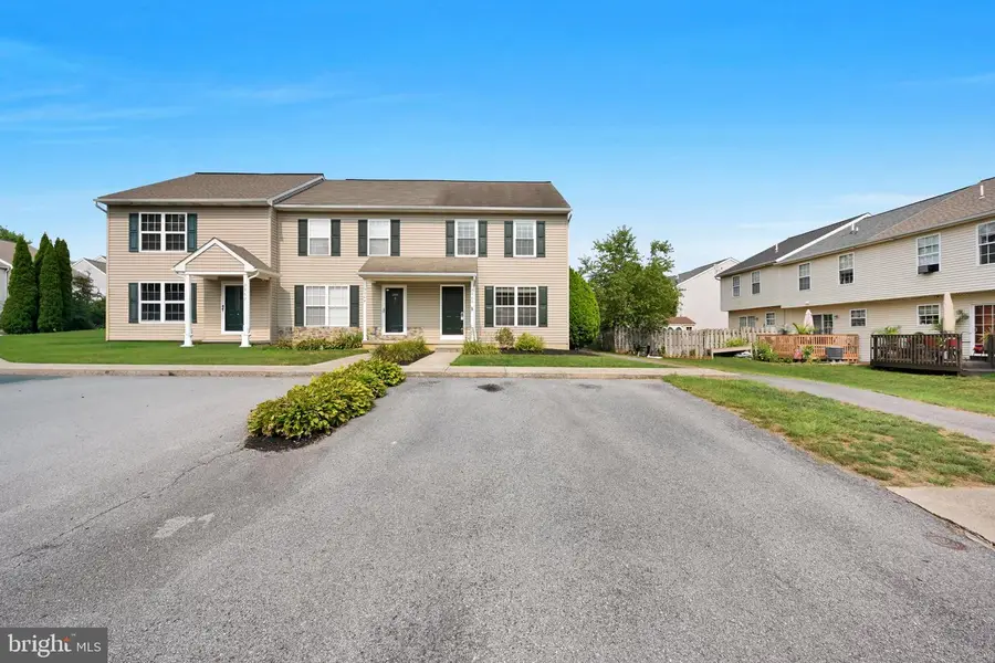 2966 Aster Ln, Lititz, PA 17543 - #2
