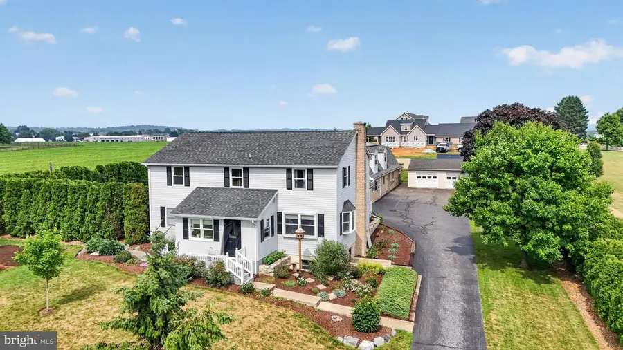 285 School Lane Rd, Gap, PA 17527 - #2