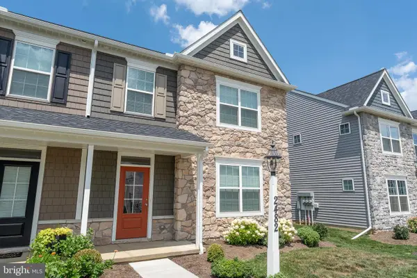 2482 Artesian Way, LANCASTER, PA 17601
