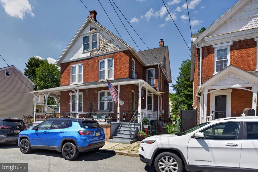 134 W Walnut St, Marietta, PA 17547 - #2