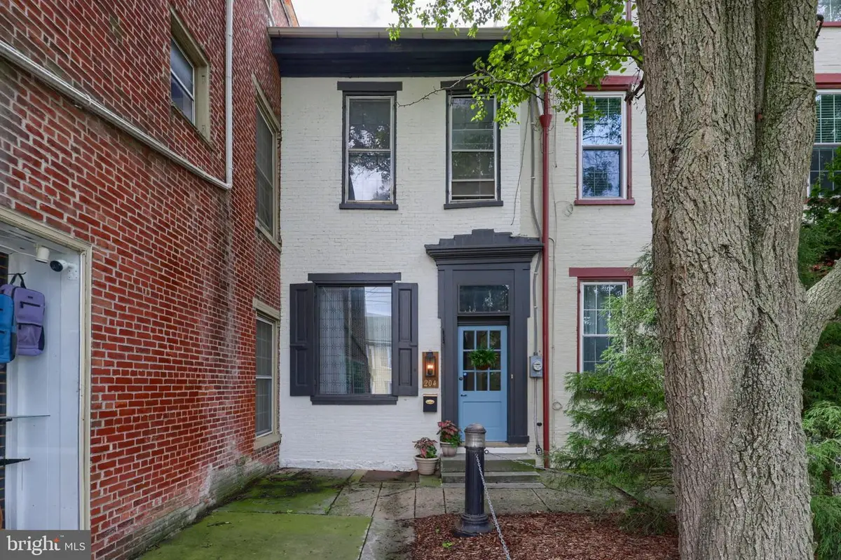 204 E Main St, Mount Joy, PA 17552 - #1