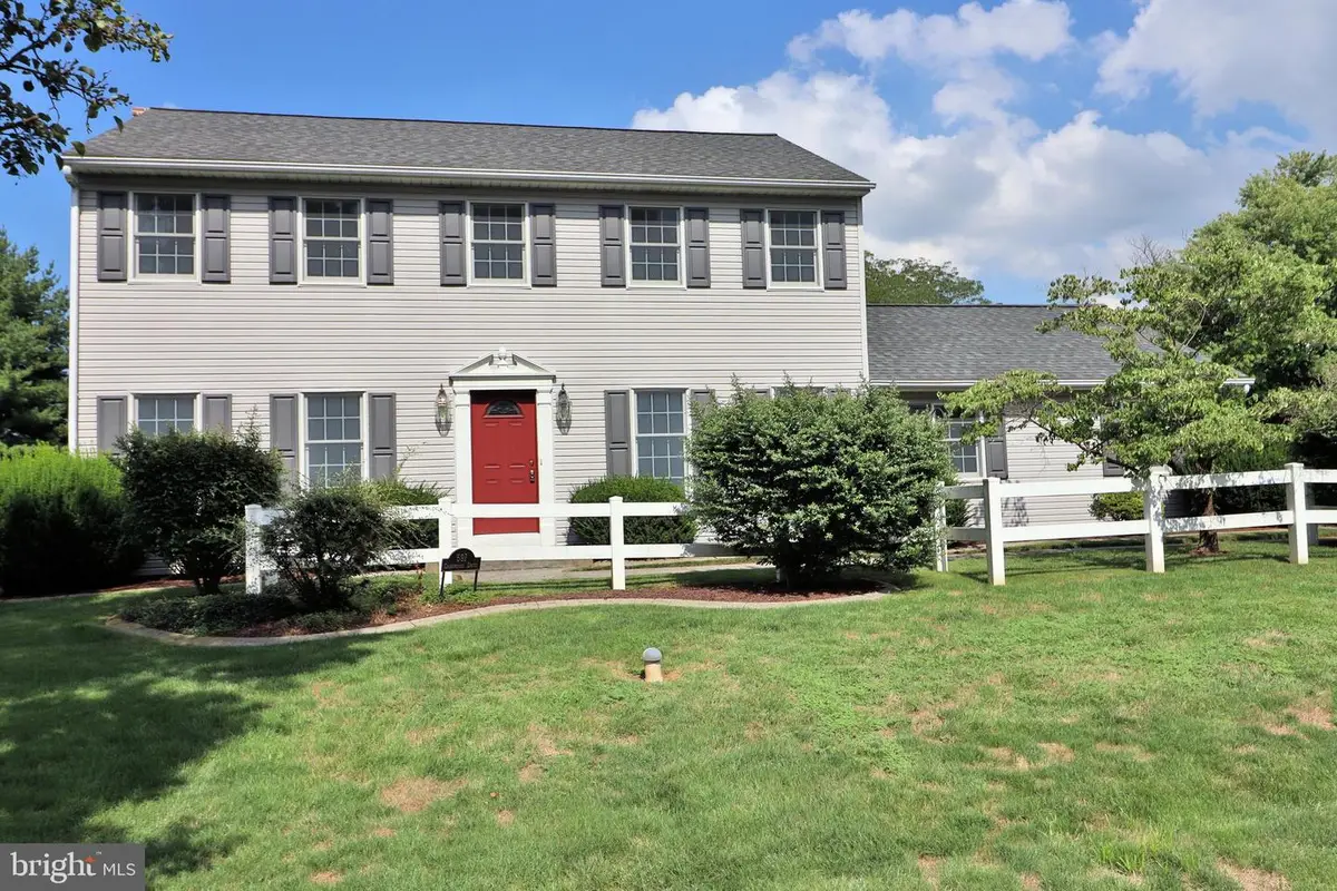 591 Crosswinds Dr, Lititz, PA 17543 - #1