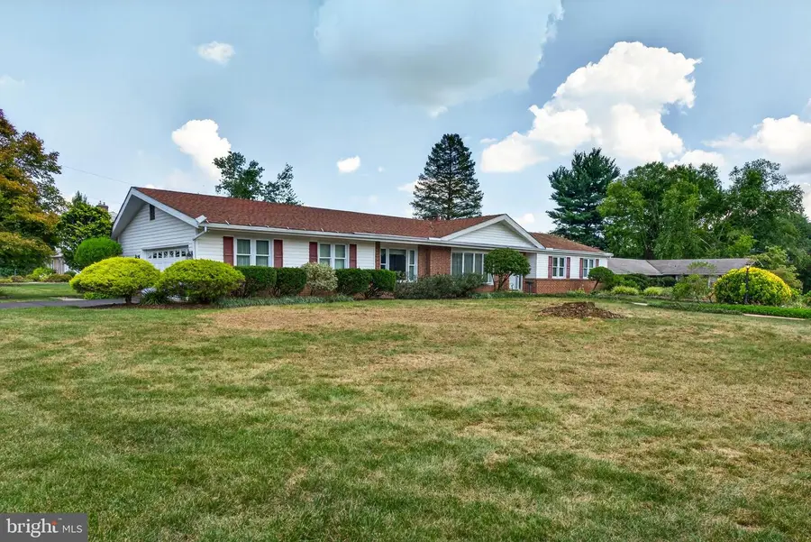 1957 Geraldson Dr, Lancaster, PA 17601 - #3