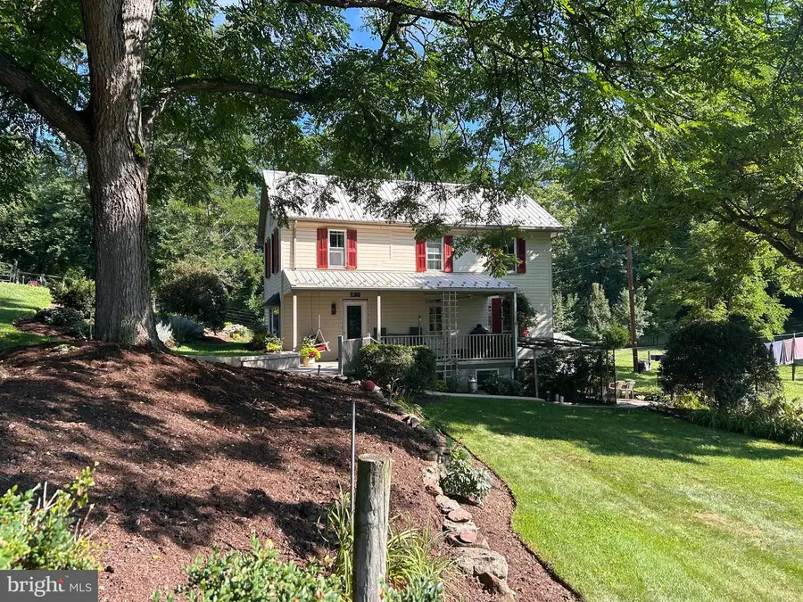 1569 Stonemill Dr, Elizabethtown, PA 17022 - #2