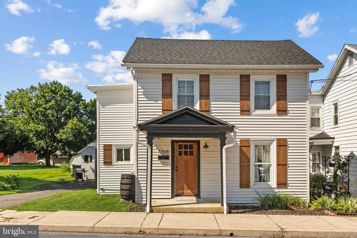 1368 Apple St, Ephrata, PA 17522 - #1