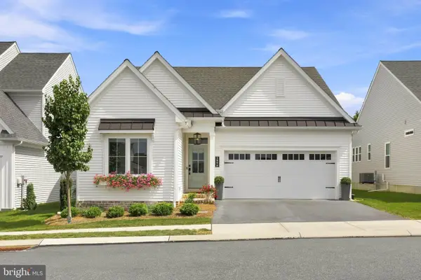 1890 Emerald Way, MOUNT JOY, PA 17552