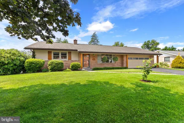 1108 Devonshire Rd, LANCASTER, PA 17601