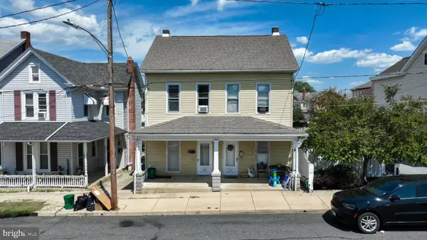 111 W Franklin St, EPHRATA, PA 17522