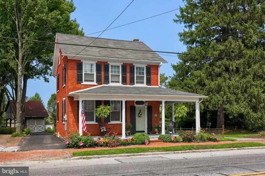 111 E Main St, Strasburg, PA 17579 - #2