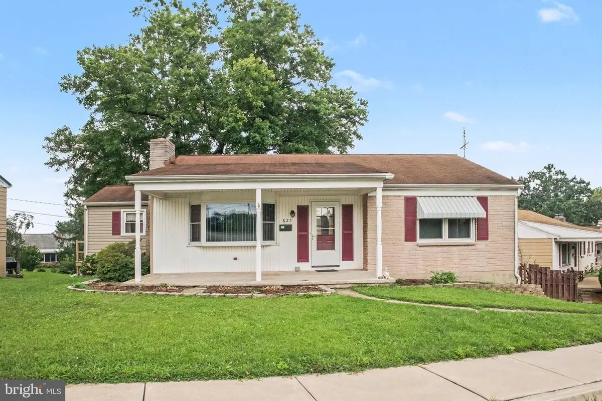 623 N Hanover St, Elizabethtown, PA 17022 - #1