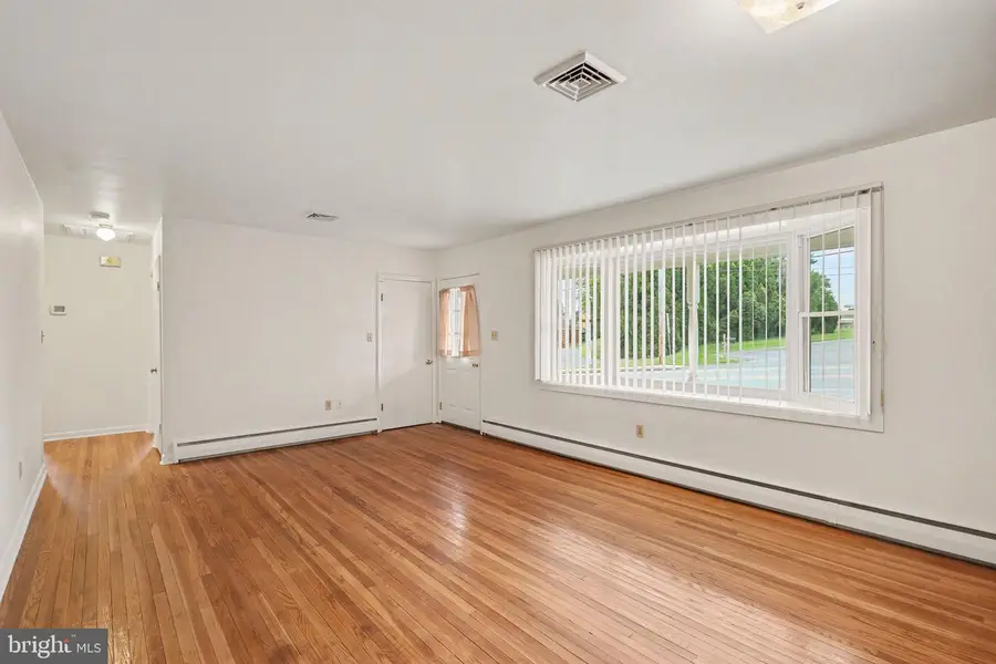 623 N Hanover St, Elizabethtown, PA 17022 - #3