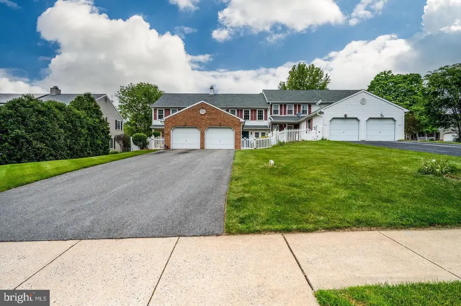 1766 Betz Farm Dr, Lancaster, PA 17603 - #3